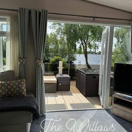 Hotel The Willows Jet Ski Lake View Tattershall Lakes Exterior foto